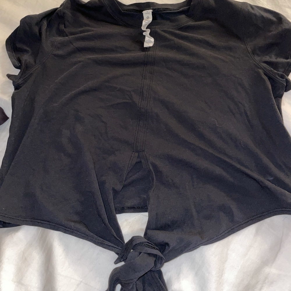 Lululemon tor front crop